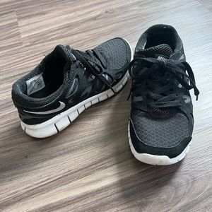 Nike Free Run, Black - Size 7